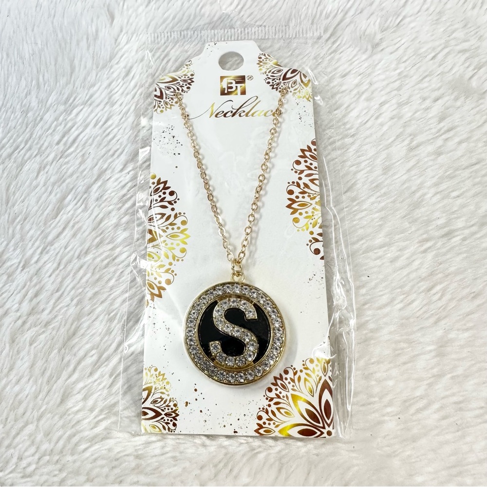 Britton’s eBoutique Bling & Beyond - Picture 13 of 16